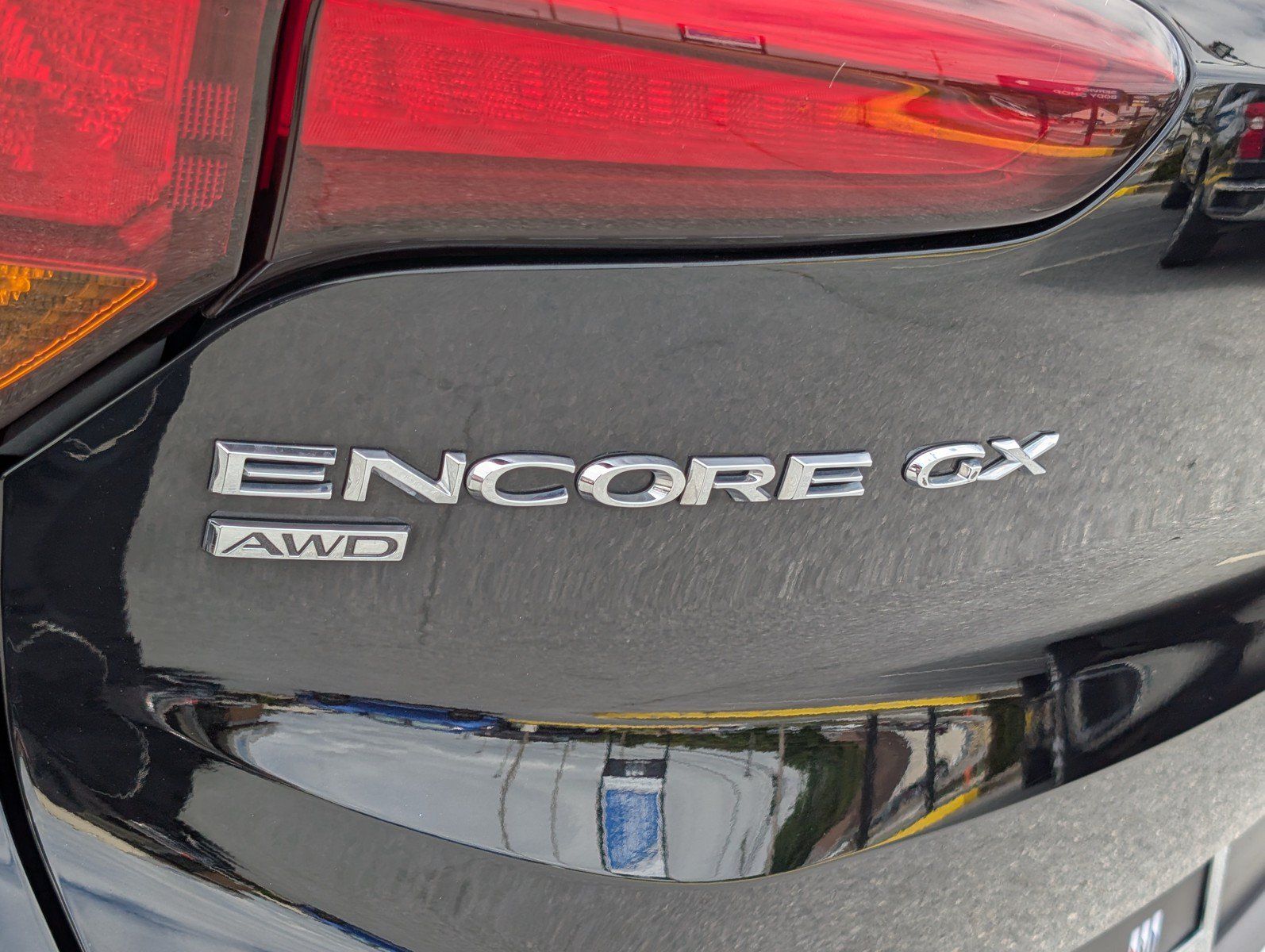 Used 2022 Buick Encore GX Essence w/ Advanced Technology Package AWD/4WD image 9