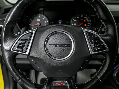 Used 2018 Chevrolet Camaro SS RWD image 21