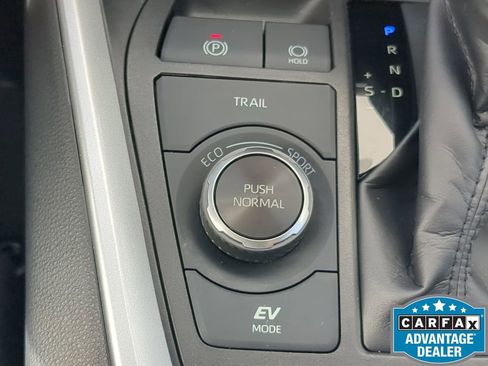 Used 2023 Toyota RAV4 LE image 34