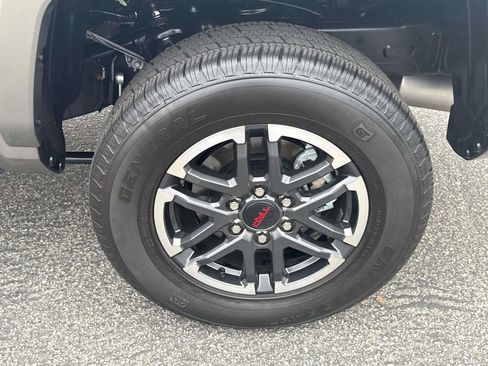 Certified 2025 Toyota Tacoma TRD Sport image 30