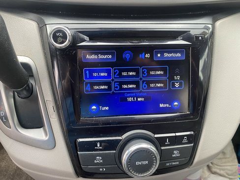 Used 2017 Honda Odyssey EX-L image 17