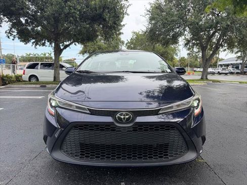 Used 2020 Toyota Corolla LE FWD image 9