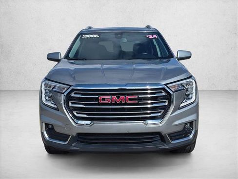 Used 2024 GMC Terrain SLT AWD/4WD image 2