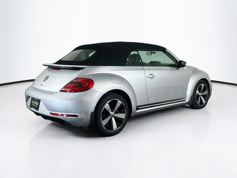 Used 2013 Volkswagen Beetle 2.0T FWD image 9