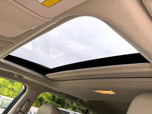 Used 2015 Subaru Crosstrek Touring image 12