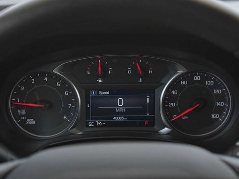 Used 2024 GMC Terrain SLE image 22