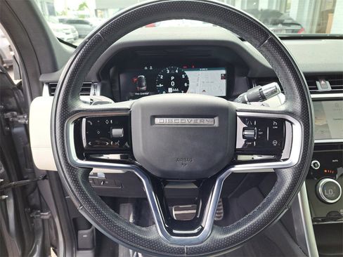 Used 2022 Land Rover Discovery Sport SE R-Dynamic image 15