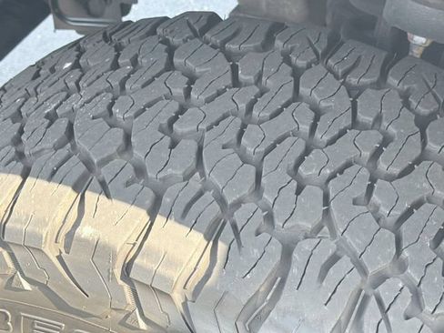 Used 2024 RAM 1500 Laramie AWD/4WD image 34