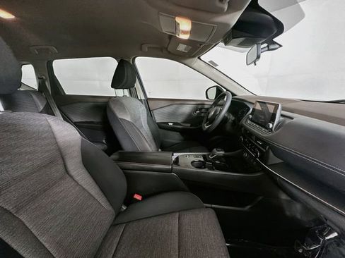Used 2021 Nissan Rogue S FWD image 26