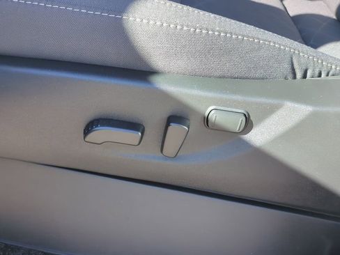 New 2026 Nissan Frontier SV w/ SV Convenience Package image 12