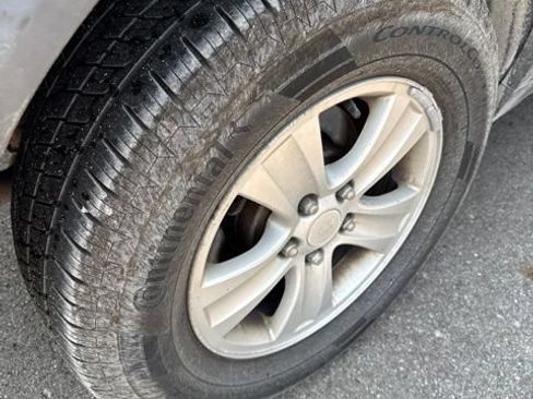 Used 2009 Saturn Vue XE FWD image 5