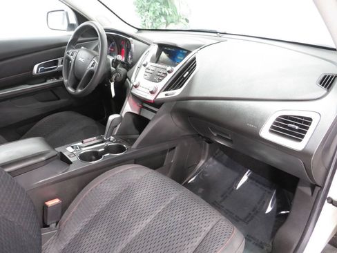 Used 2015 GMC Terrain SLE FWD image 9