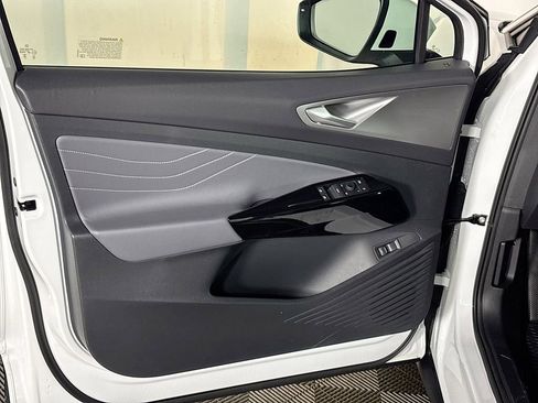 New 2025 Volkswagen ID.4 Pro S Plus image 10
