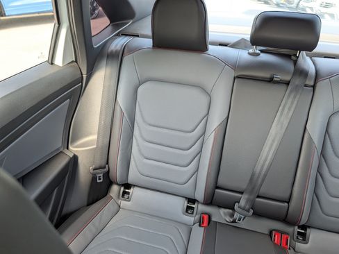Used 2025 Volkswagen Jetta GLI Autobahn FWD image 12