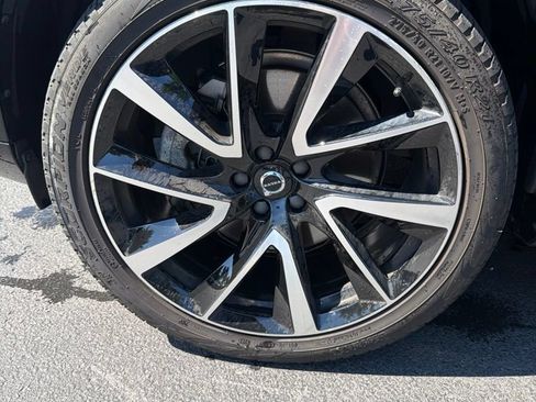 Used 2024 Volvo XC90 B6 Ultimate w/ Protection Package Premier AWD/4WD image 4