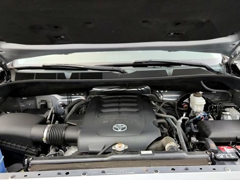 Certified 2020 Toyota Tundra Limited w/ Limited Premium Package AWD/4WD image 36