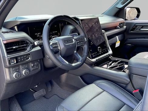 New 2026 GMC Yukon Denali w/ Denali Reserve Package AWD/4WD image 7
