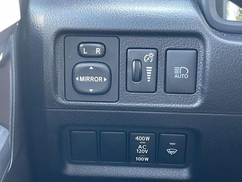 Used 2024 Toyota 4Runner SR5 Premium w/ Moonroof Package AWD/4WD image 17