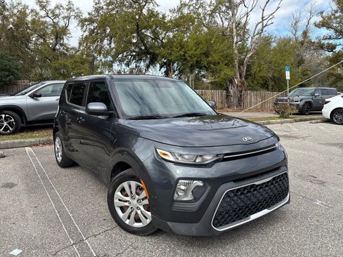 Used 2021 Kia Soul LX FWD image 4