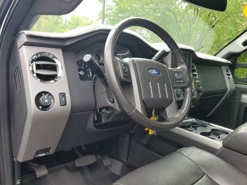 Used 2015 Ford F250 Lariat w/ Lariat Ultimate Package AWD/4WD image 18