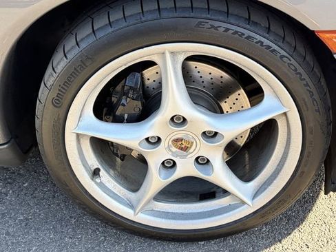 Used 2003 Porsche 911 Carrera image 4