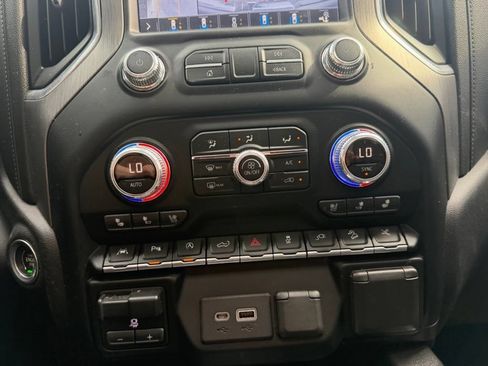 Used 2019 GMC Sierra 1500 Denali w/ Denali Ultimate Package AWD/4WD image 20