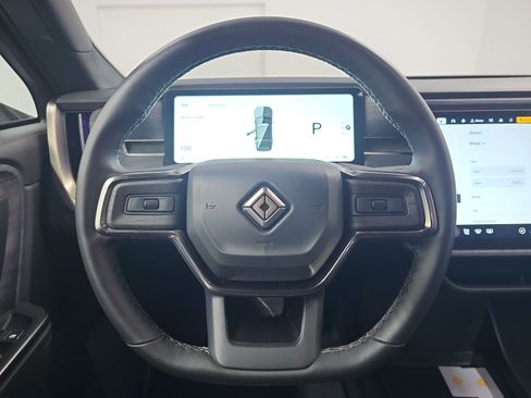 Used 2025 Rivian R1S Adventure AWD/4WD image 28