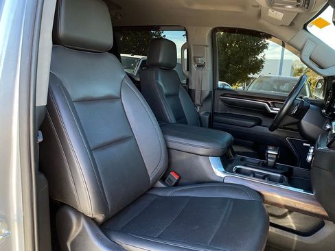 Used 2023 GMC Sierra 1500 SLT w/ SLT Premium Package image 30