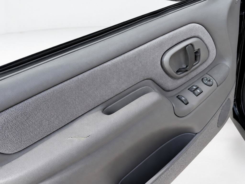 Used 1995 Chevrolet Silverado 1500 4x4 Regular Cab image 14