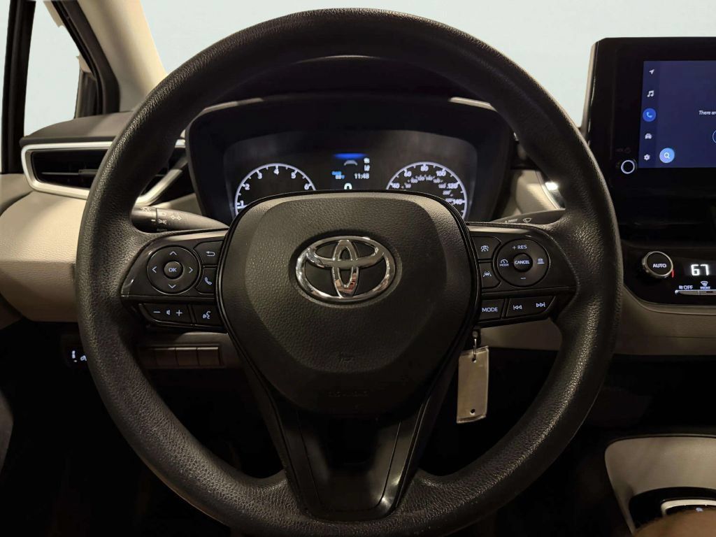 Used 2023 Toyota Corolla LE FWD image 35