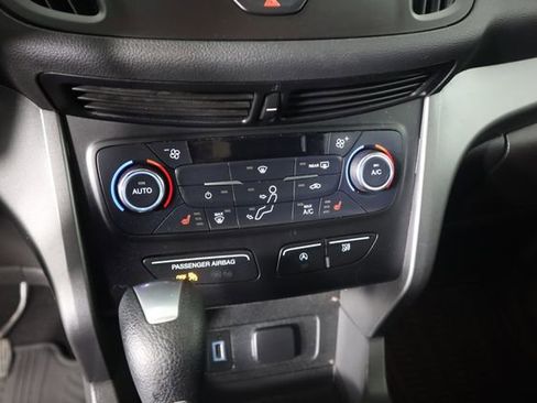 Used 2017 Ford Escape SE w/ SE Cold Weather Package image 39