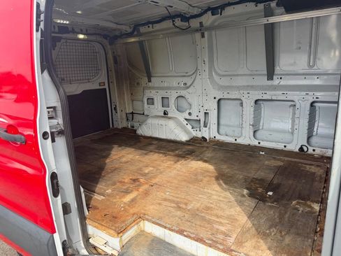Used 2017 Ford Transit 250 130 Low Roof RWD image 10