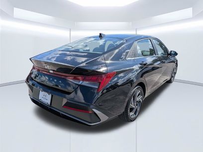 Certified 2025 Hyundai Elantra SEL