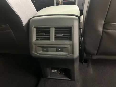 Used 2020 Volkswagen Atlas Cross Sport SEL Premium R-Line AWD/4WD image 9