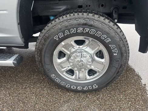 Used 2024 RAM 2500 Tradesman w/ Chrome Appearance Group image 23