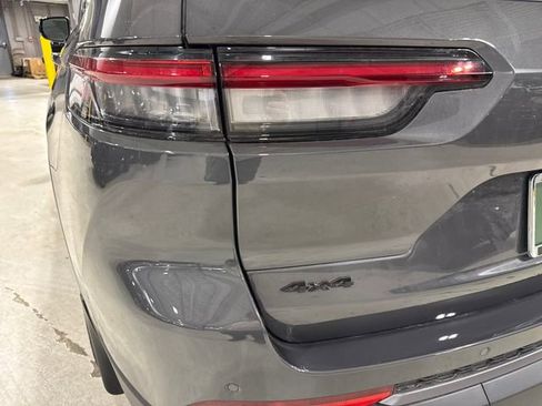 New 2026 Jeep Grand Cherokee L Limited w/ Limited Altitude Package image 12