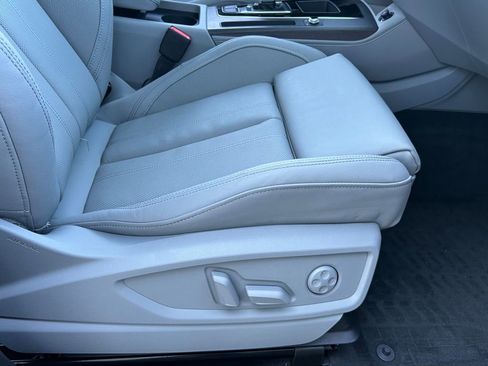 Used 2025 Audi Q5 Prestige image 48