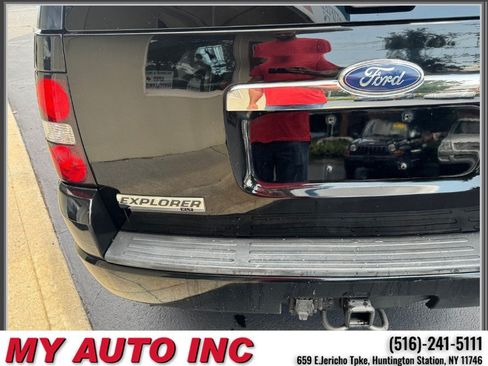 Used 2010 Ford Explorer XLT AWD/4WD image 30