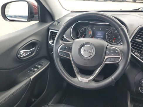 Used 2019 Jeep Cherokee Limited FWD image 7