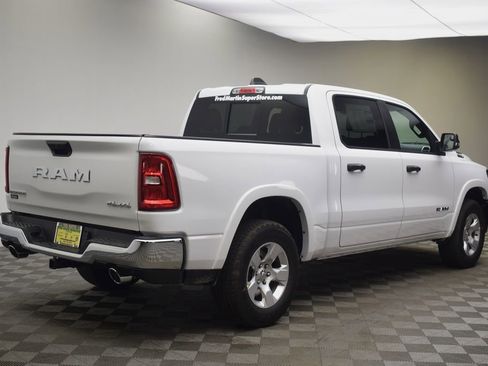 New 2026 RAM 1500 4x4 Crew Cab image 8