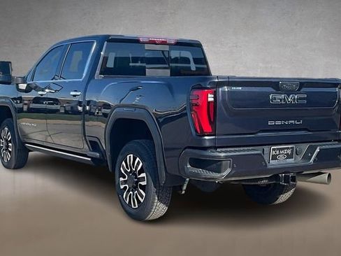 Used 2024 GMC Sierra 2500 Denali Ultimate w/ Snow Plow Prep/Camper Package image 11