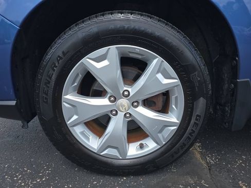 Used 2015 Subaru Forester 2.5i Premium w/ All-Weather Package AWD/4WD image 10