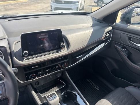 Used 2025 Nissan Rogue SV w/ Rock Creek Premium Package AWD/4WD image 21
