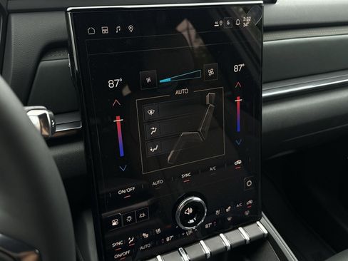 New 2026 GMC Terrain AT4 w/ Convenience Package III AWD/4WD image 21