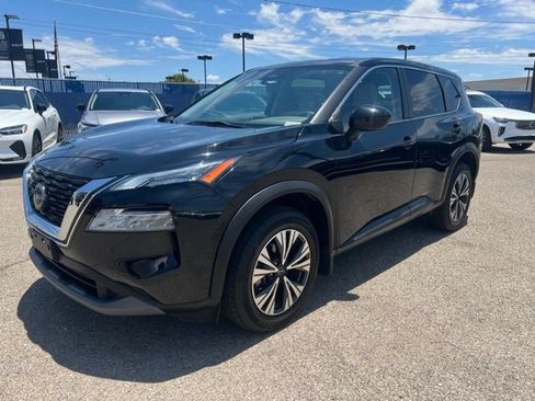 Used 2023 Nissan Rogue SV FWD image 8
