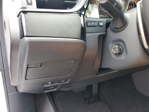 Used 2025 Lexus ES 350 w/ Premium Package image 19