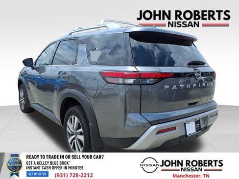 Used 2023 Nissan Pathfinder SL AWD/4WD image 15