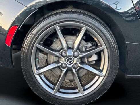 Used 2017 MAZDA MX-5 Miata RF Grand Touring image 23