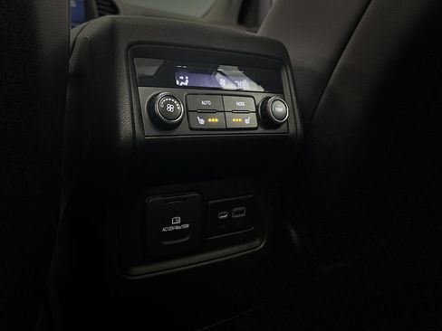 Used 2021 GMC Acadia AT4 w/ Technology Package AWD/4WD image 34