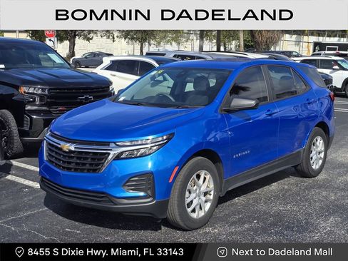 Used 2024 Chevrolet Equinox LS image 2